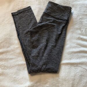 Lululemon leggings Size 8 Black Gray